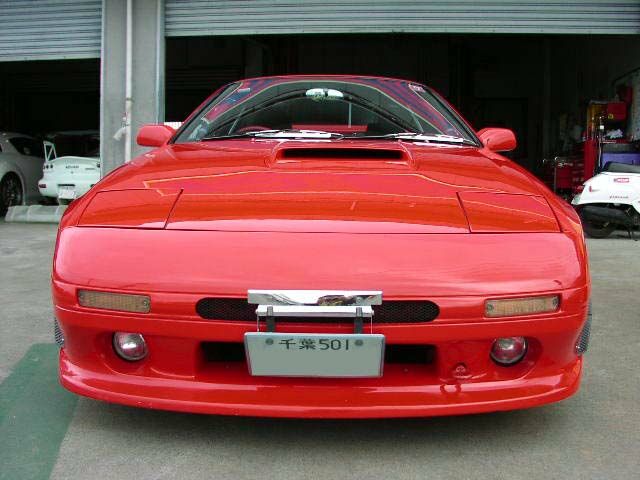 Should pop-up headlights make a comeback? Mazda RX7 showing off