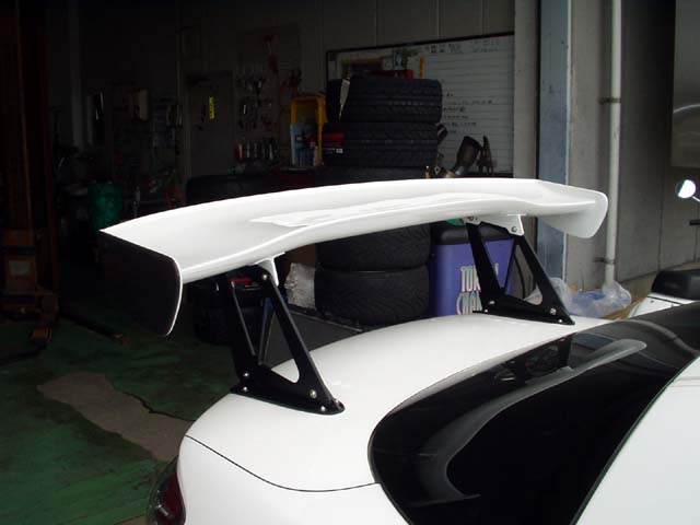 REAR SPOILER GT